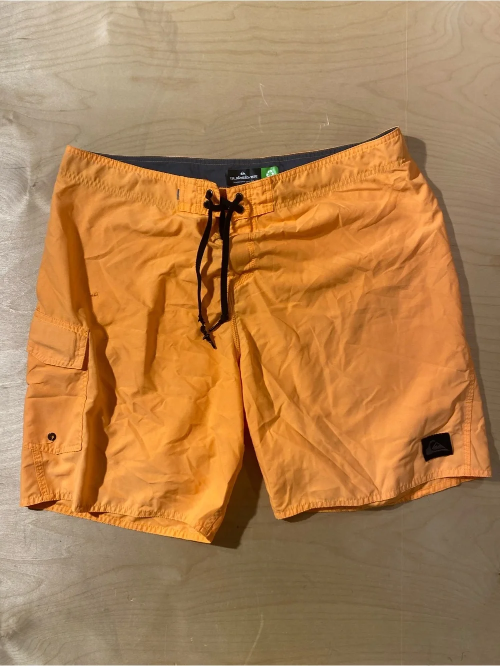 Quiksilver Men’s Orange Board Shorts 38 (BM)